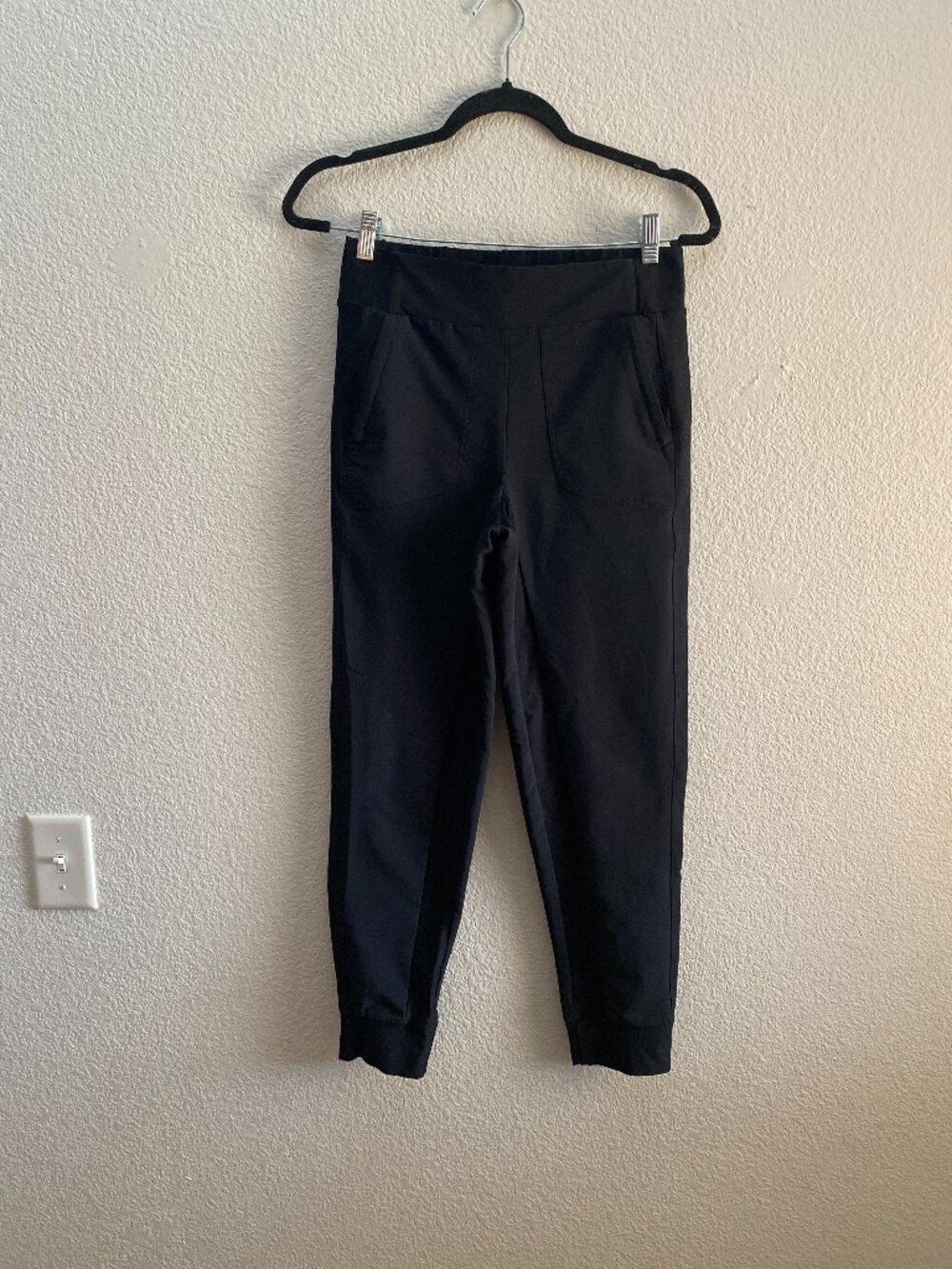 Avalanche Outdoor Supply Company Jogger Pants Black Small 27.5 Inch Inseam